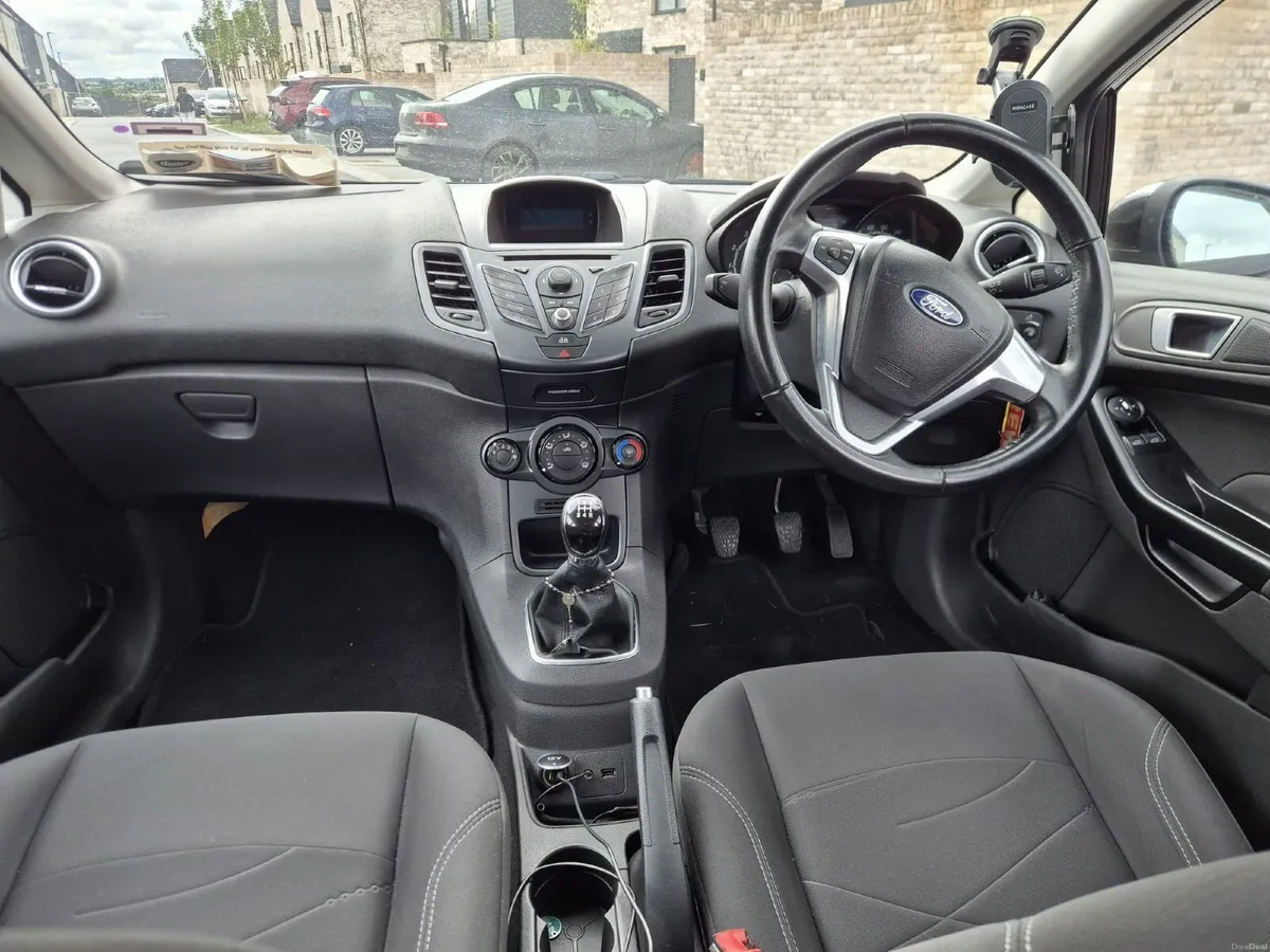 Ford Fiesta 2013 - Image 5