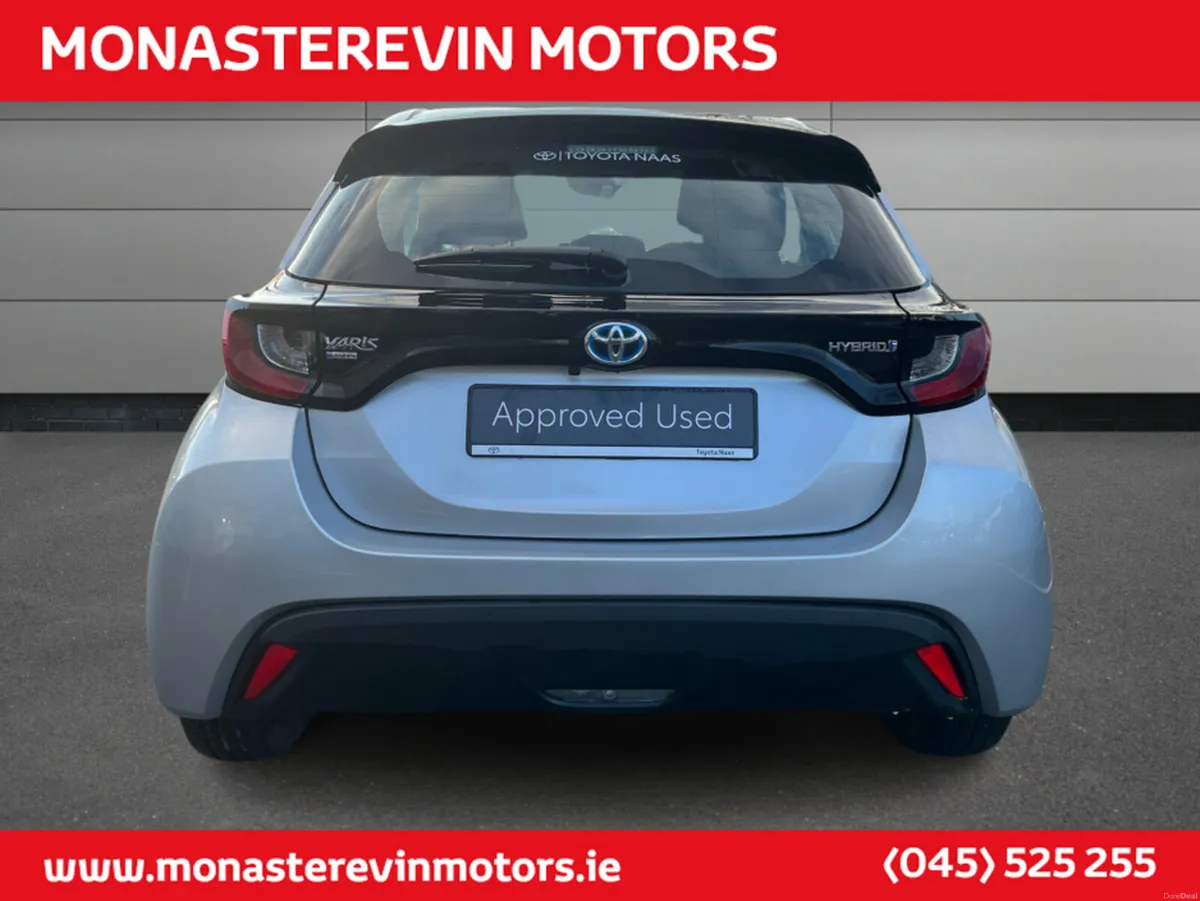 Toyota Yaris HYBRID LUNA 4DR AUTO - LOW MILEAGE - Image 5