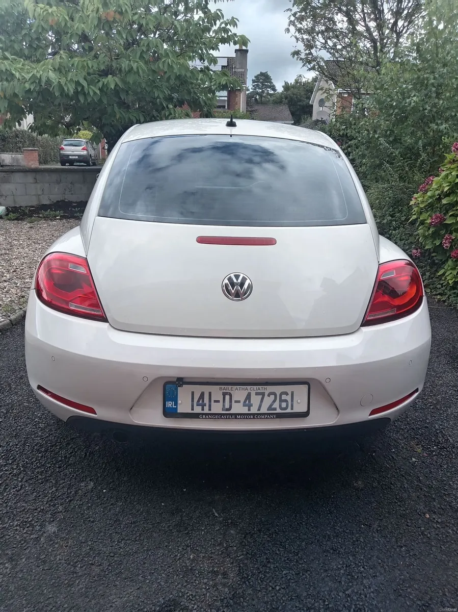 Volkswagen Beetle 2014 - Image 2