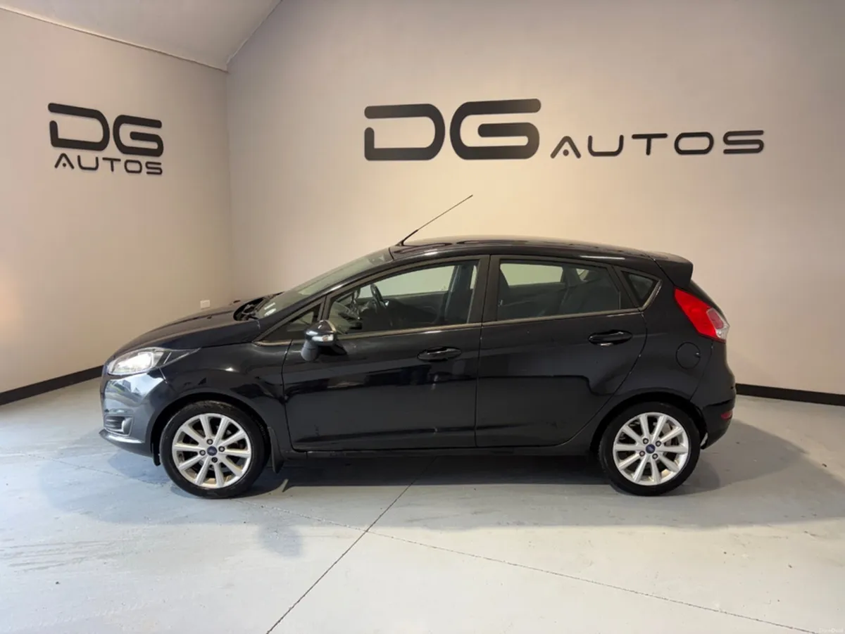 Ford Fiesta MCA ZETEC 1.5 75PS M5 4DR 5DR - Image 1