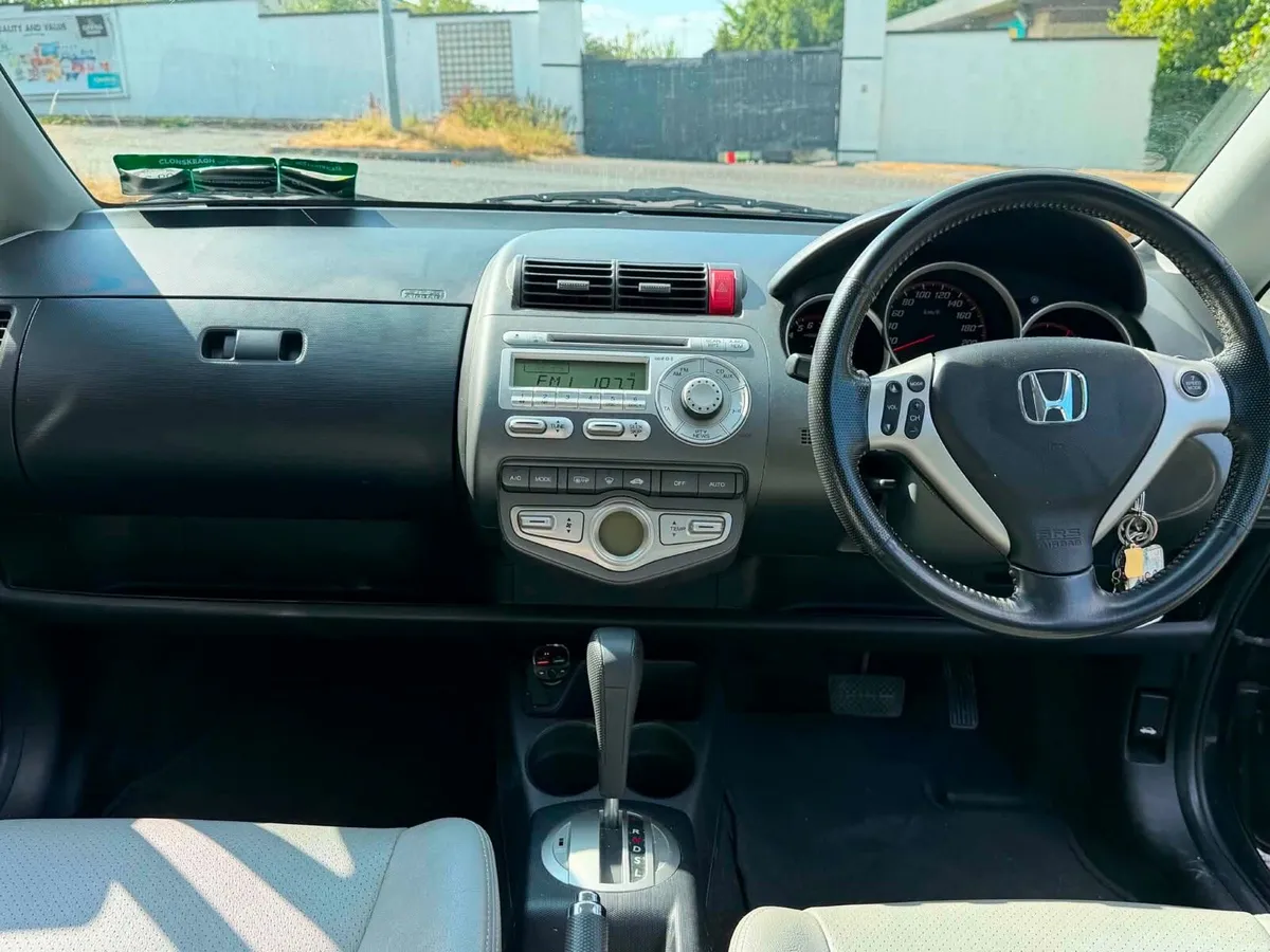 Honda jazz low miles automatic - Image 6