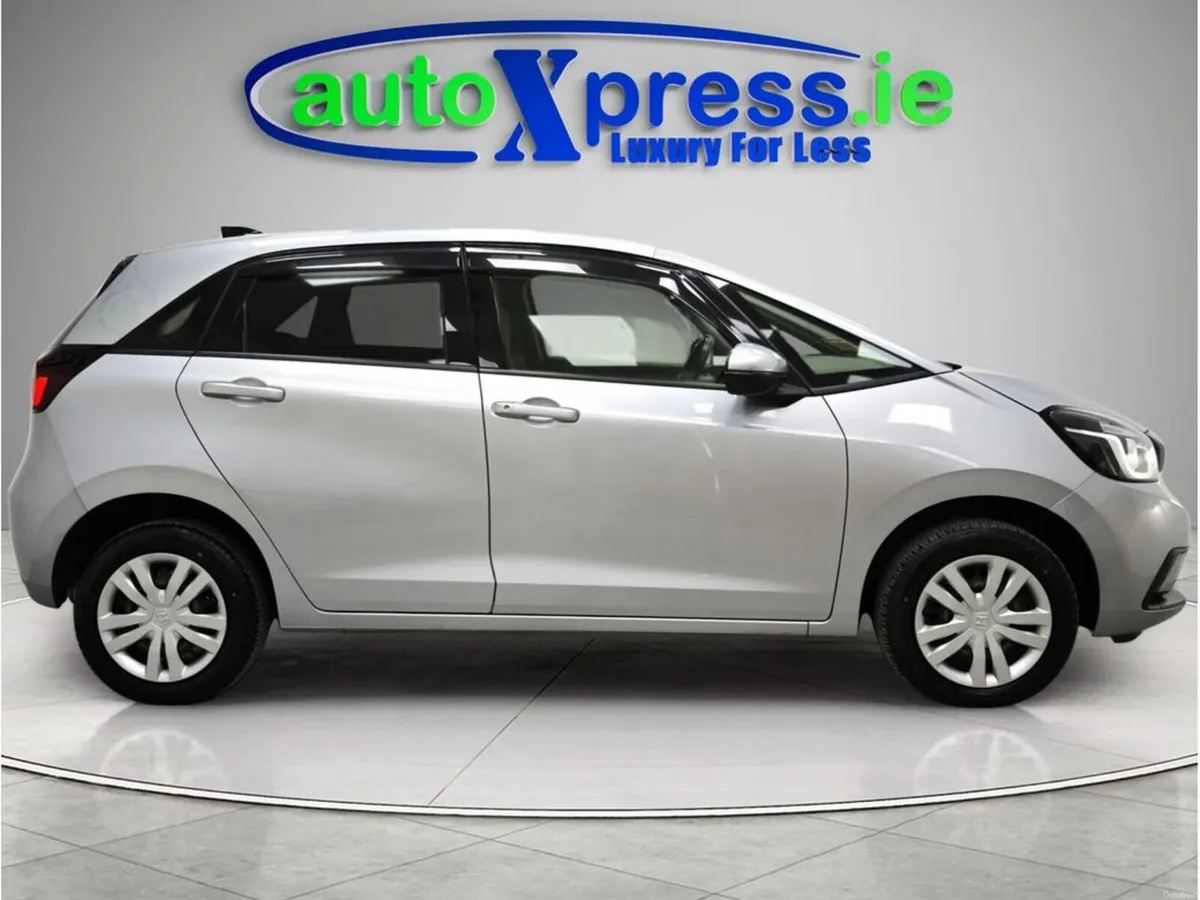 Honda Fit 1.5 EHEV BASIC Hybrid, Automatic, Revers - Image 5