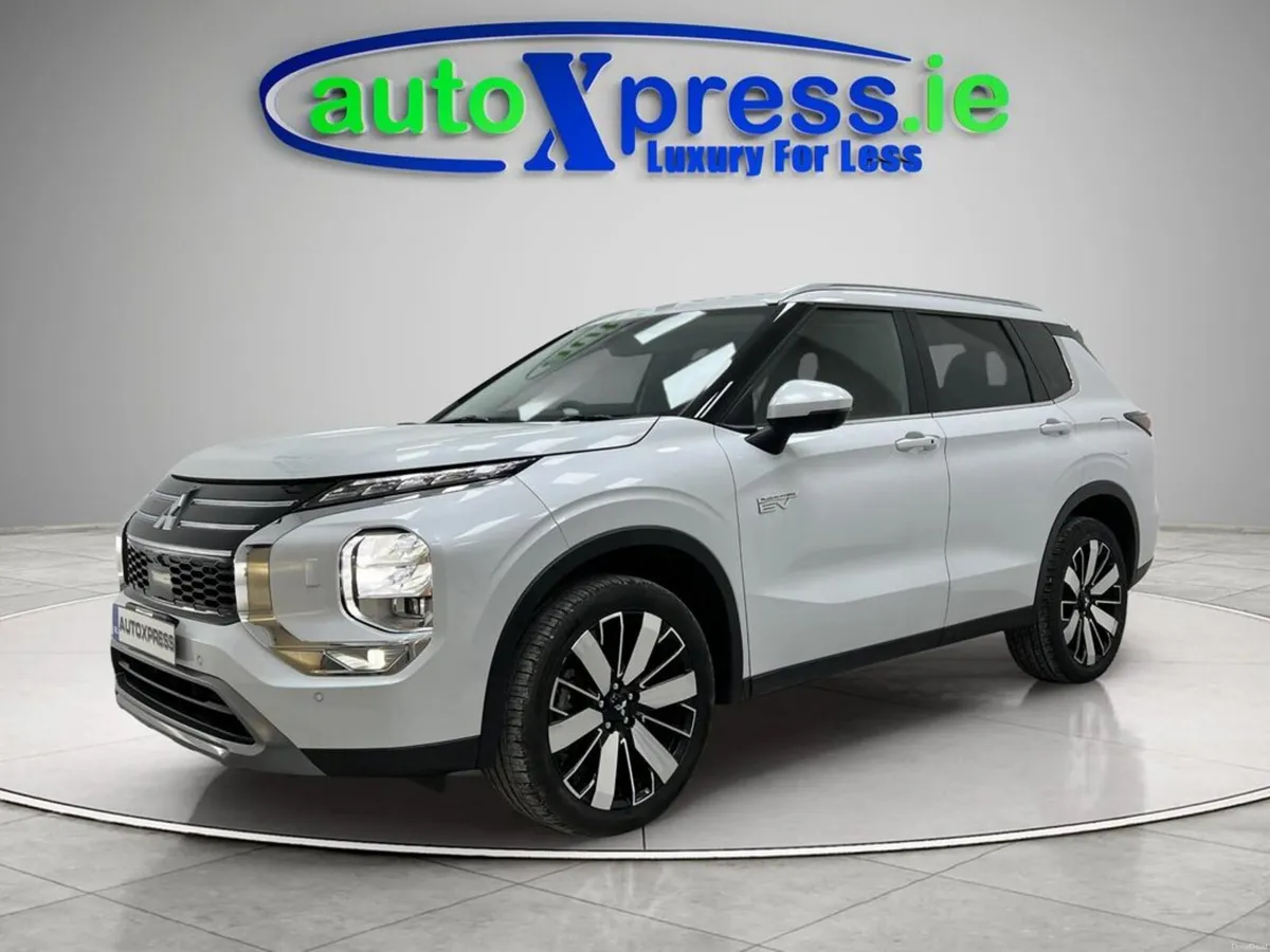 Mitsubishi Outlander 4WD PHEV G, Low mileage, Reve - Image 5