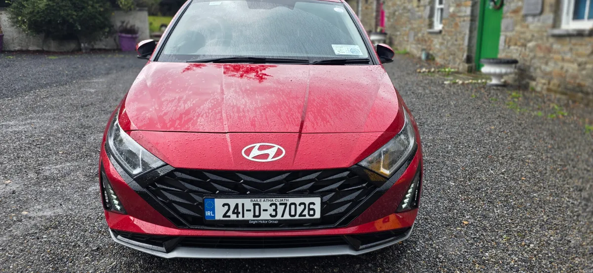Hyundai i20 2024 DELUXE PLUS AUTOMATIC - Image 2