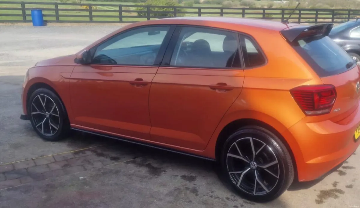 Volkswagan polo - Image 5