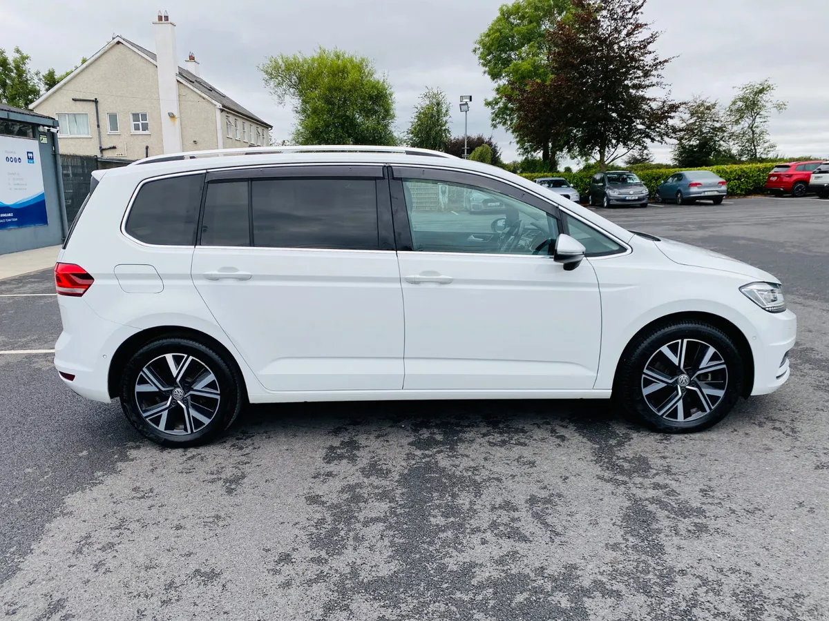 VOLKSWAGEN TOURAN HIGHLINE DSG 7 SEATER 2021 - Image 4