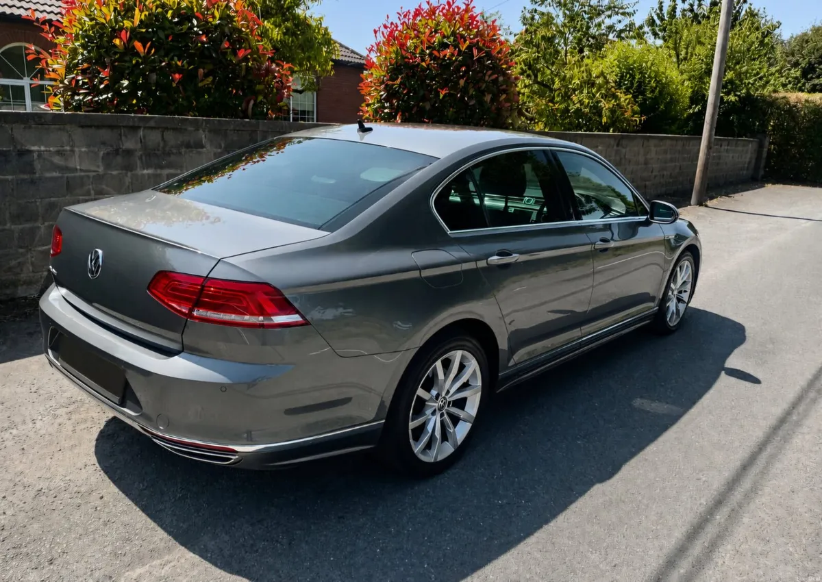 Volkswagan passat R line - Image 5