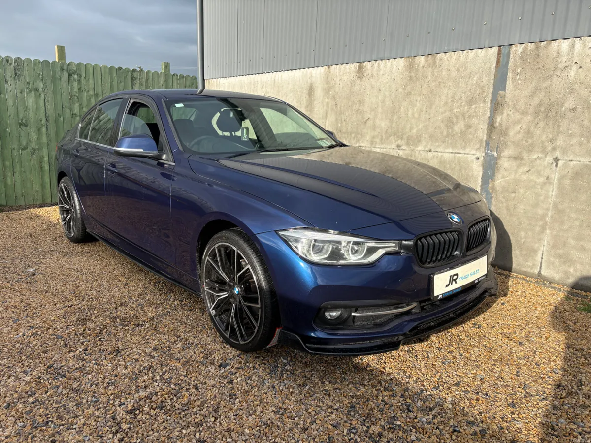 BMW 3-Series Sport - Image 4