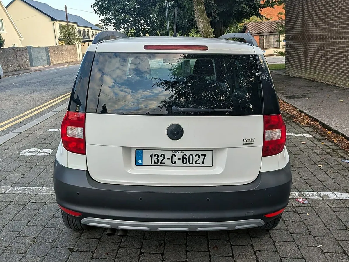 2013 Skoda Yeti 1.6 TDI GreenLine — NCT & Tax 10/2 - Image 5