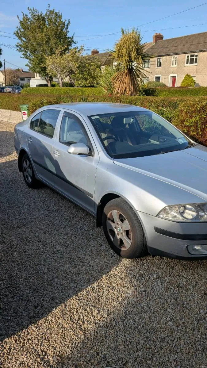 Car - Image 6