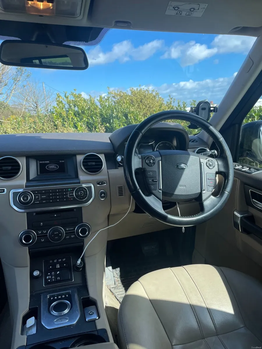 Land Rover Discovery 2014 - Image 6