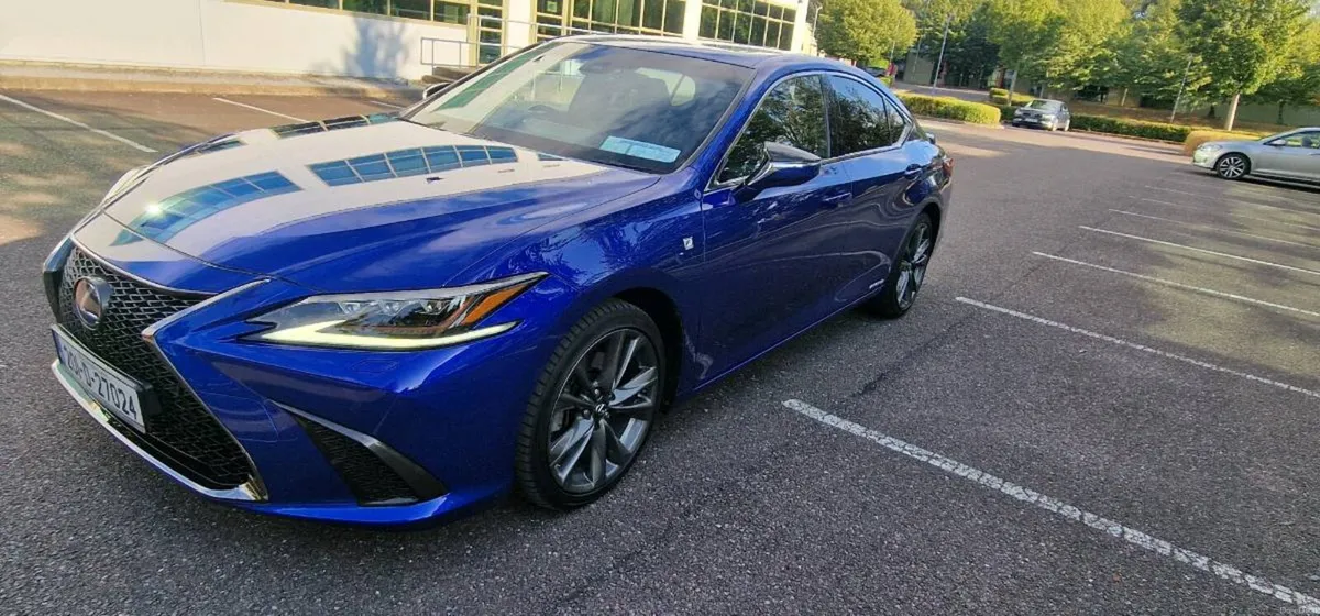 Lexus ES300H F-Sport Car Play STD - Image 2