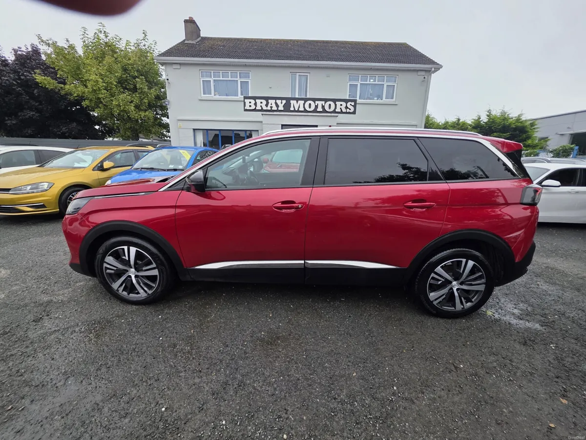 2022 PEUGEOT 5008 1.5d ALLURE 7 SEATER - Image 1