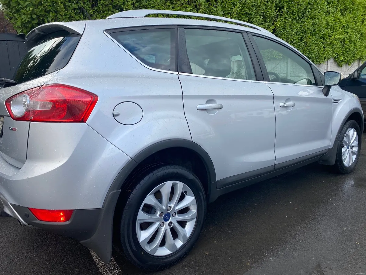FORD KUGA AS NEW LOW MOW KMS NEW NCT 😎 - Image 4