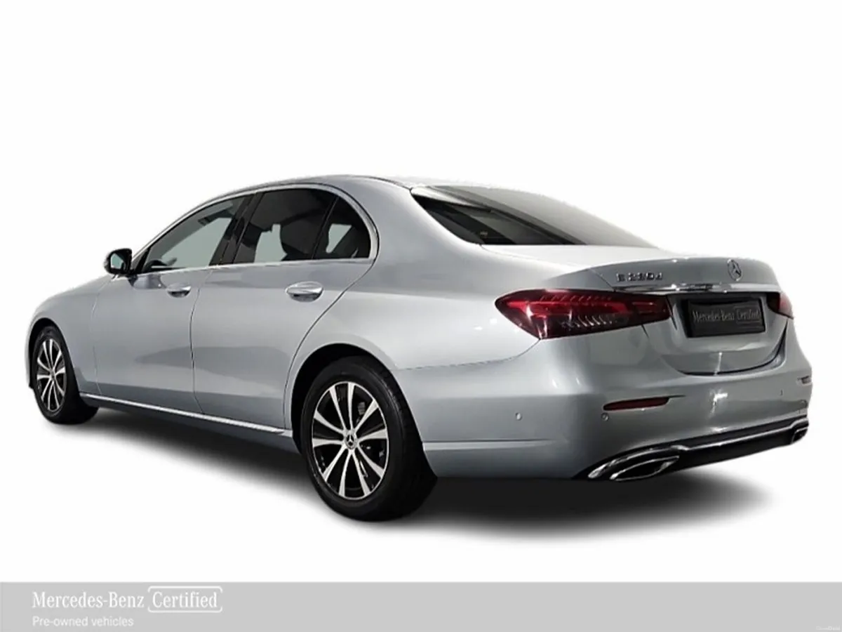Mercedes-Benz E-Class E220D Exclusive Line - Image 3