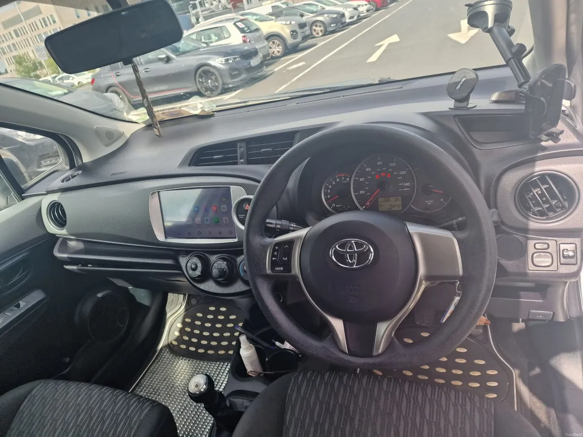🚗 2013 Toyota Yaris 1.0 – NCT 08/27 – Low Mileage - Image 5