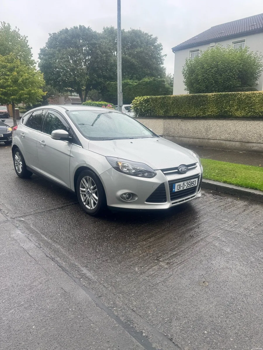 2013 Ford Focus Titanium - NCT and TAX - 1 Owner - Image 4