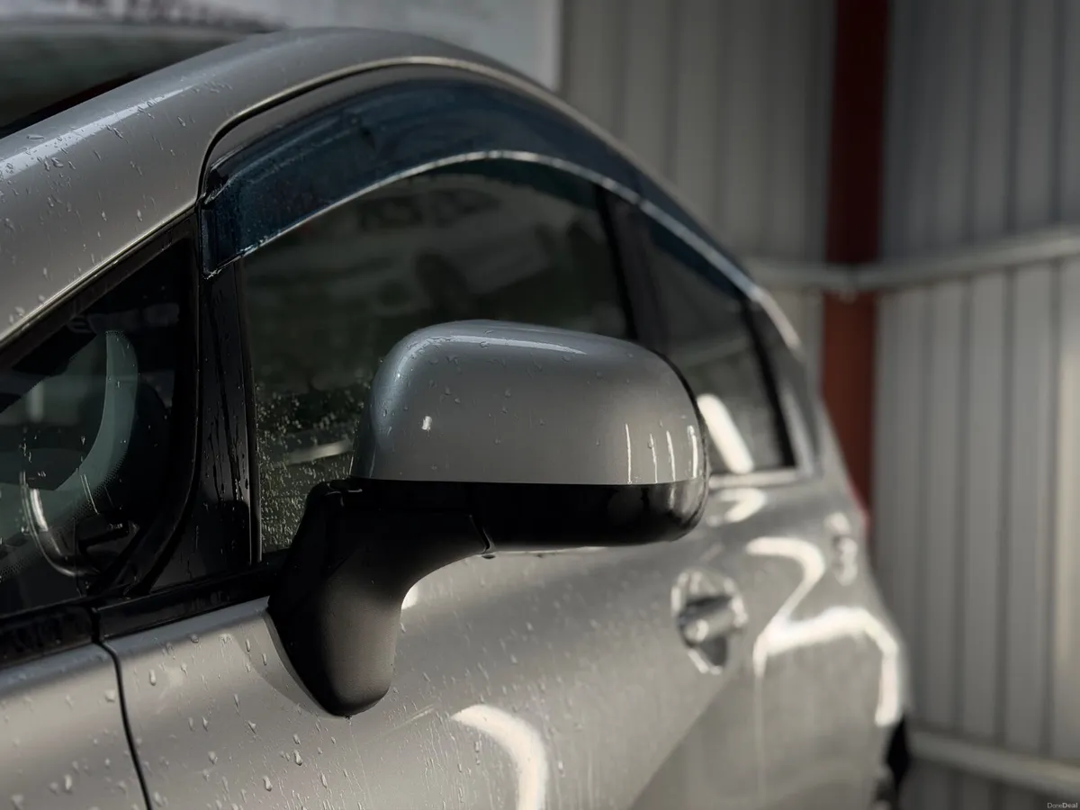 2014 Nissan Note Automatic 37,000km Perfect car - Image 6