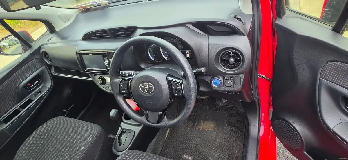 Toyota Yaris 1.5cc Petrol Hybrid Push Start - Image 6