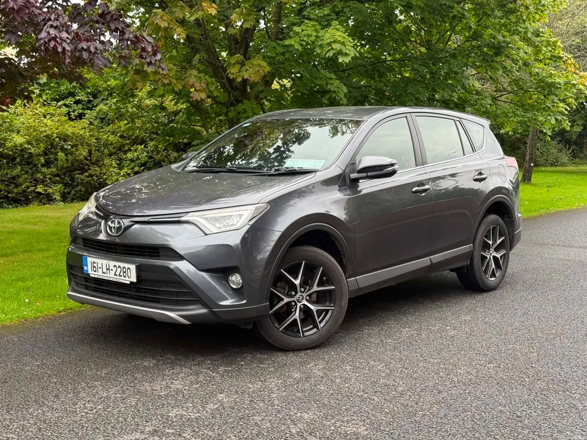 2016 Toyota rav4 nct 07/27 - Image 2