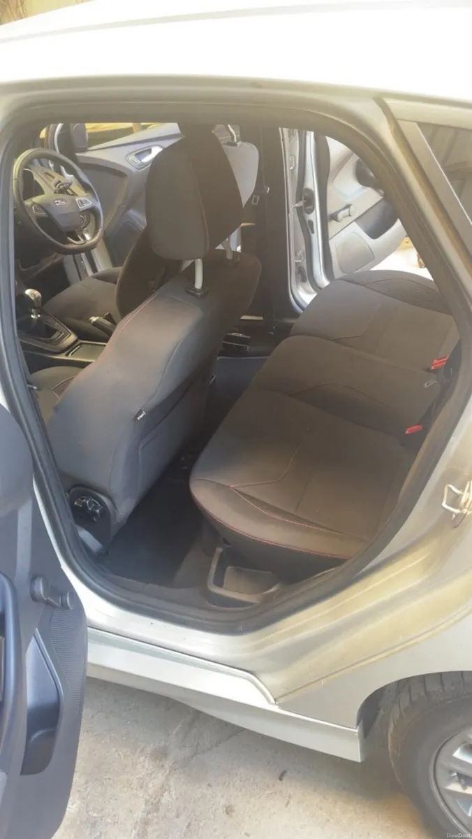 Ford Focus - Image 4