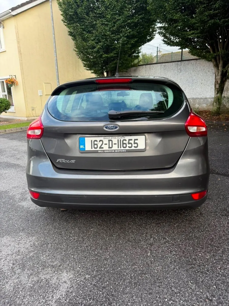 162 Ford Focus 1.5 Diesel Automatic

Very clean - Image 4