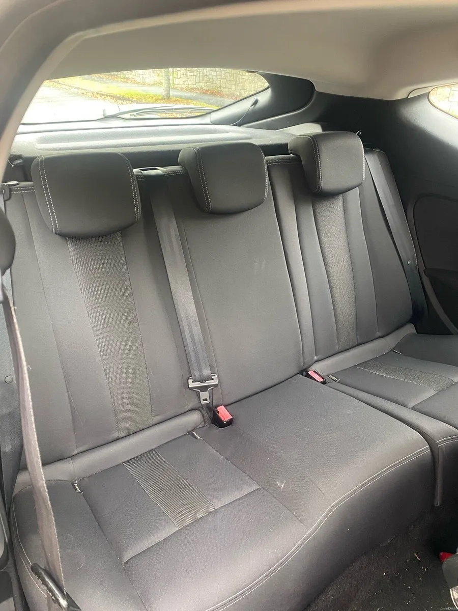 Renault megane coupe - Image 6