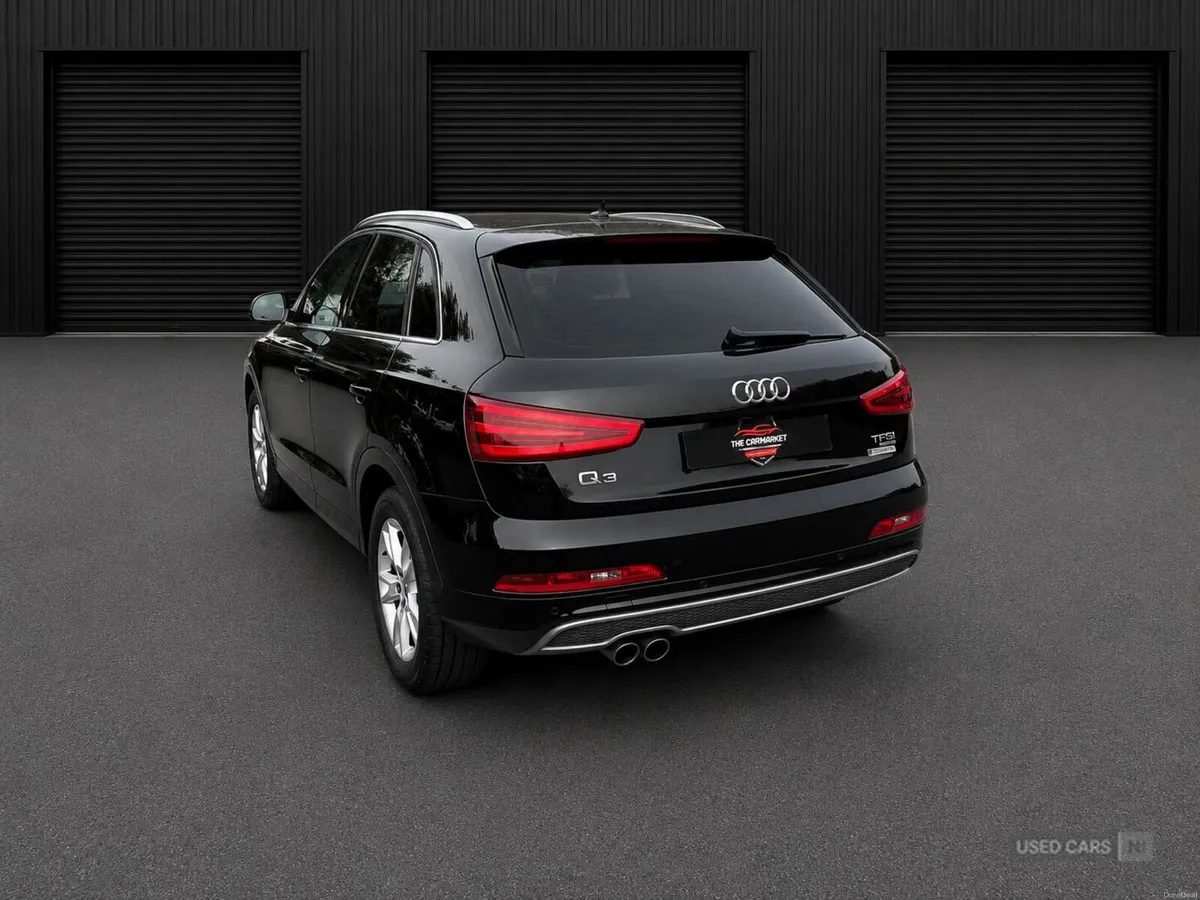 Audi Q3 2.0 TFSI S line S Tronic quattro Euro 6 (s - Image 3