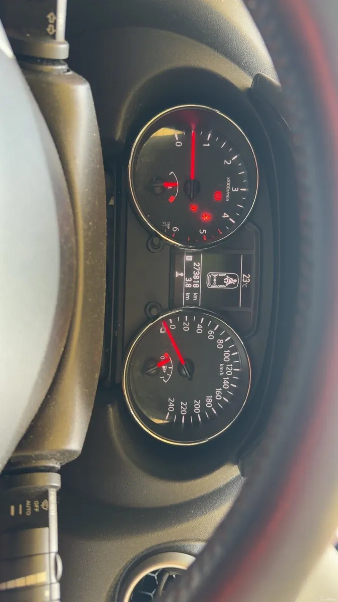 2011 Nissan Qashqai +2 1.5 diesel - Image 6