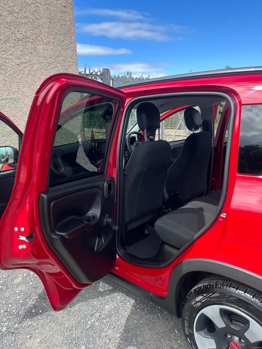 Red Fiat Panda 2025 - Image 3