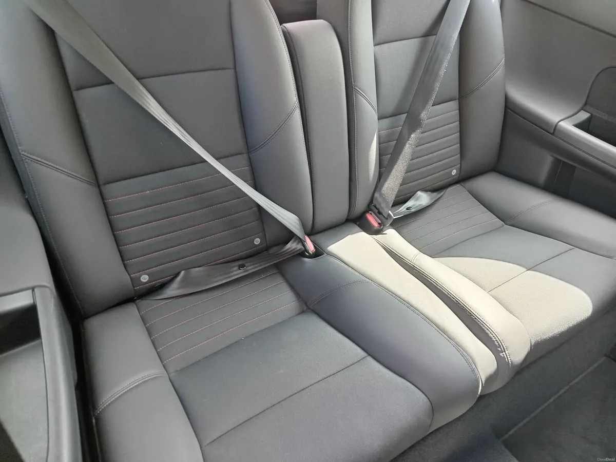 Volvo C30 2011 - Image 3