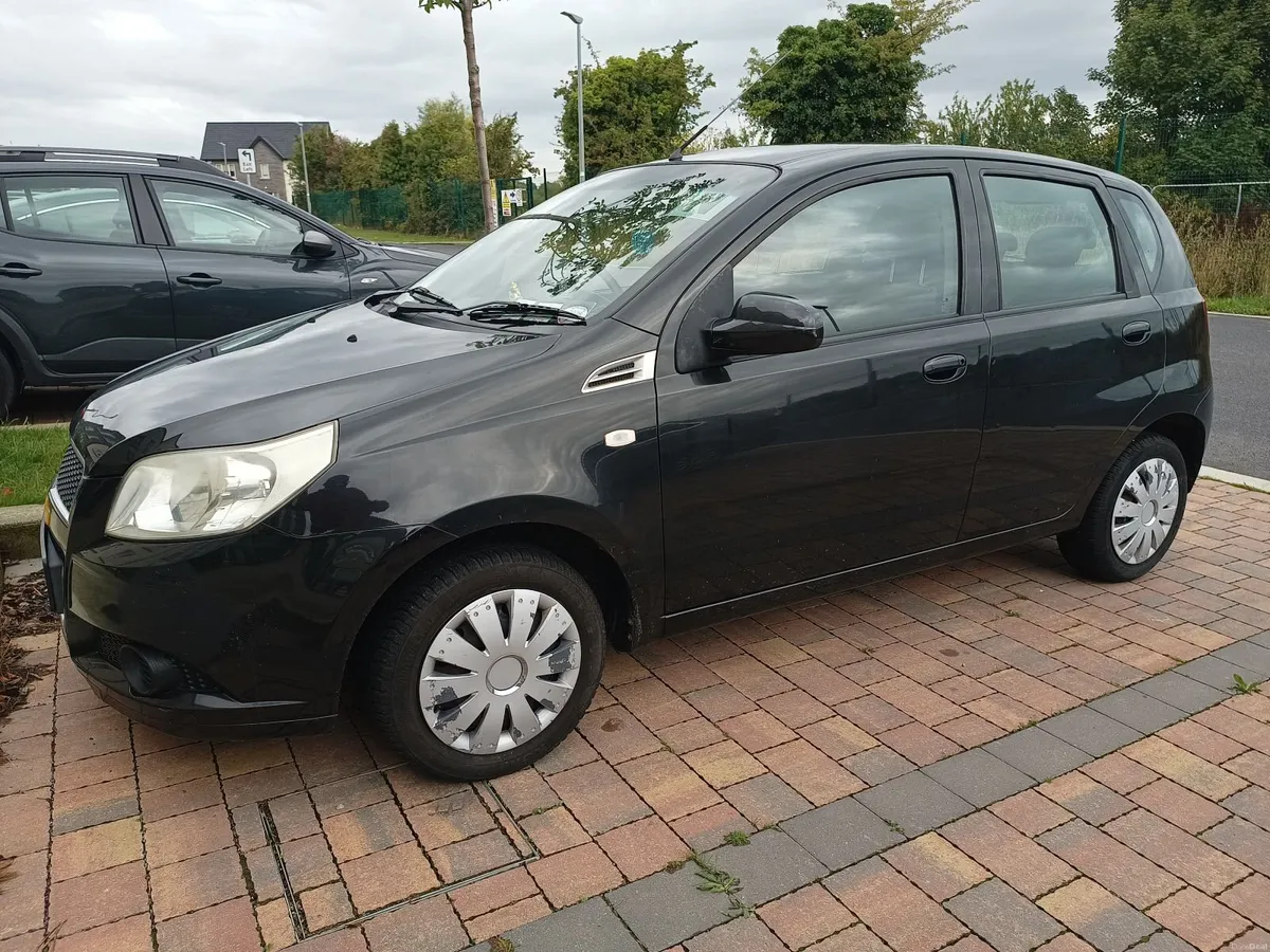Chevrolet Aveo 2011 - Image 2