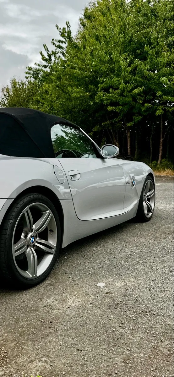 2007 BMW Z4 2.5L 6- speed Manual - Image 1
