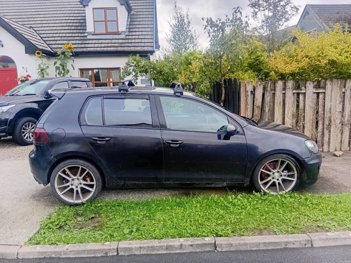 Car - Image 2