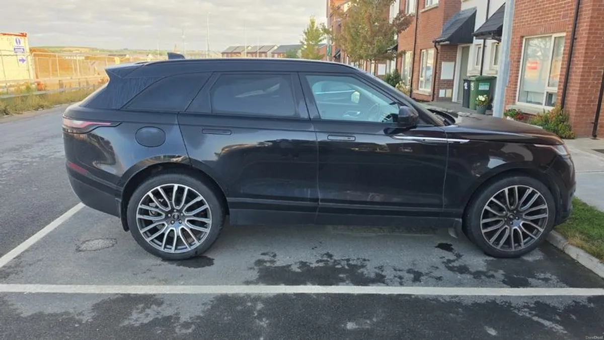 2019 Land Rover Range Rover Velar - Image 3