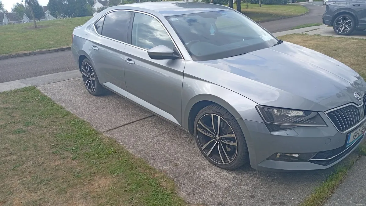 Skoda Superb 2019 - Image 3