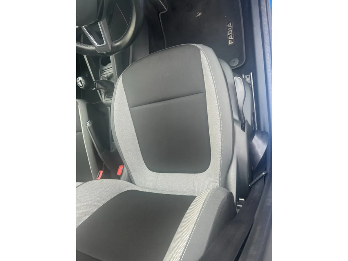 Skoda Fabia ONLY 84000KLMS////BEAUTIFULL ORIGINAL - Image 6