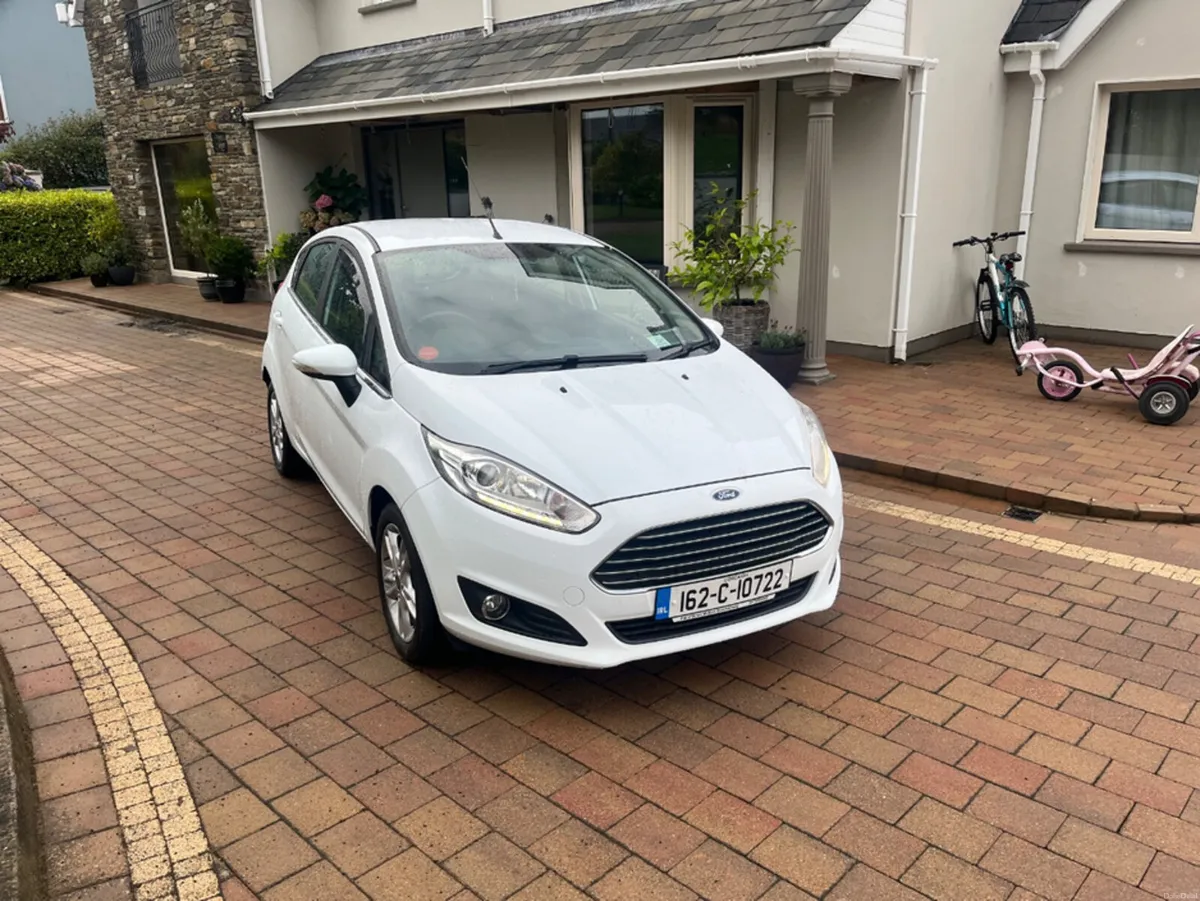 Ford Fiesta 1.25 ZETEC 82PS 5DR ARGENTO - Image 2