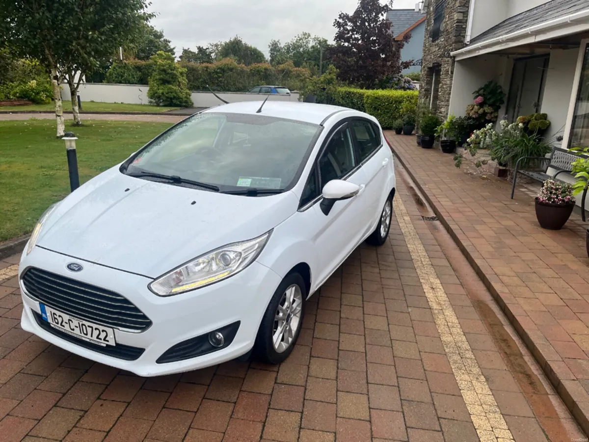 Ford Fiesta 1.25 ZETEC 82PS 5DR ARGENTO - Image 4
