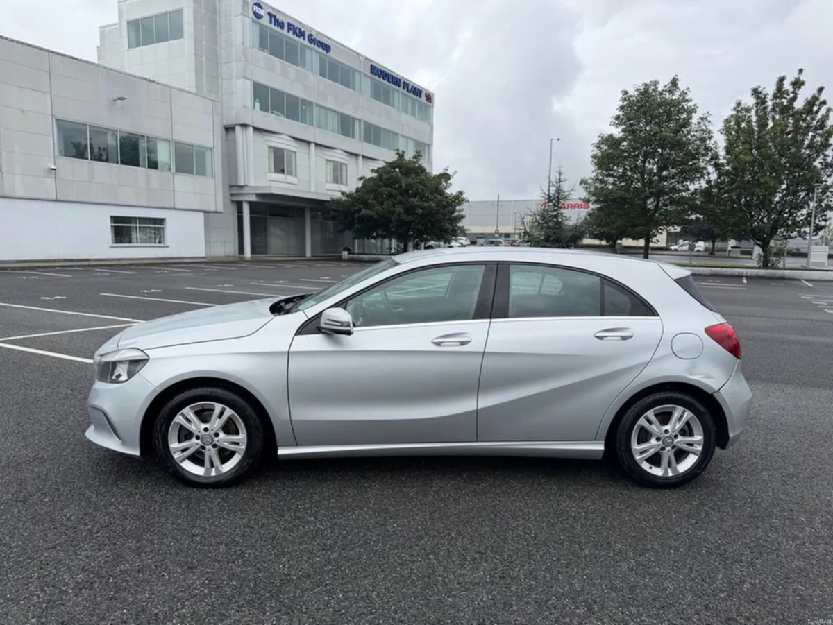 Mercedes-Benz A-Class 1.6 PETROL, AUTOMATIC, LEATH - Image 5