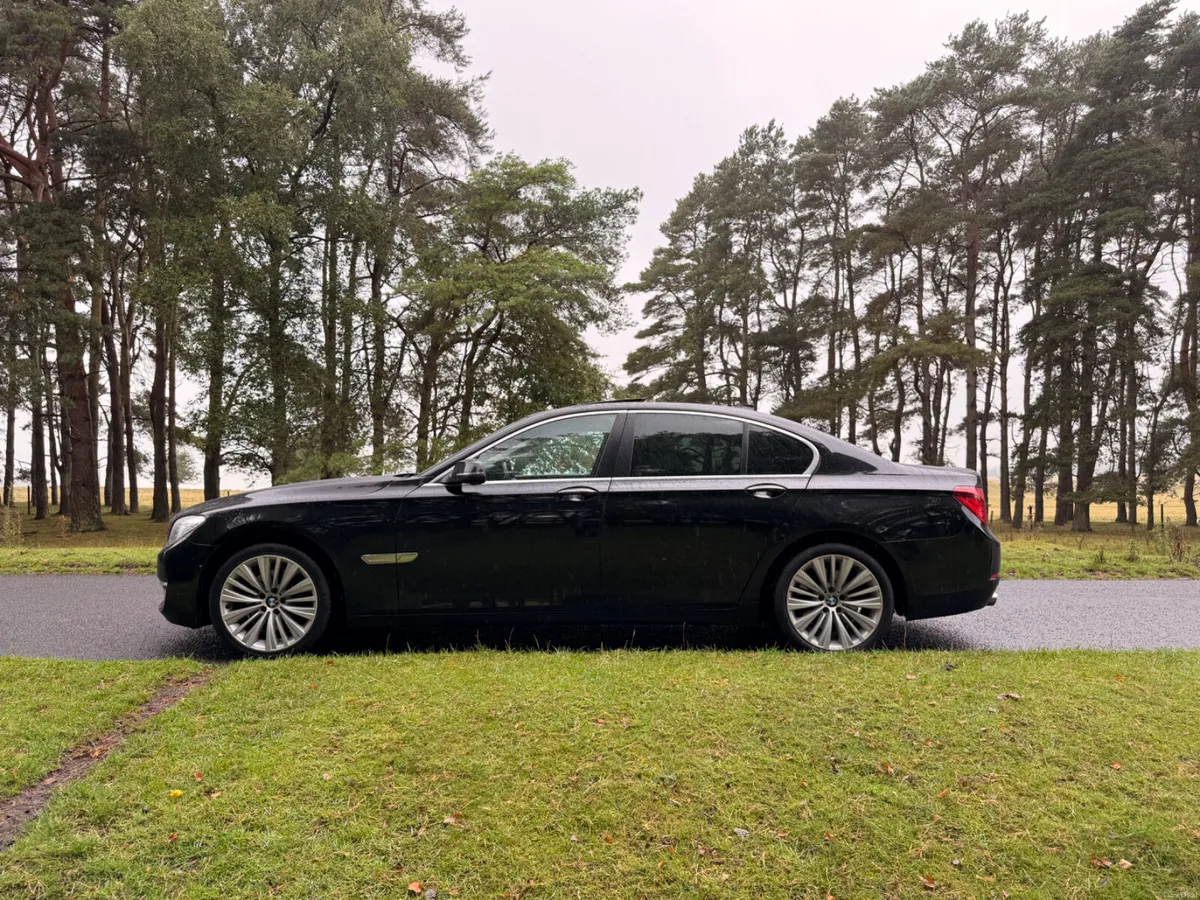 BMW 7-Series 2014 Diesel Automatic - Image 4