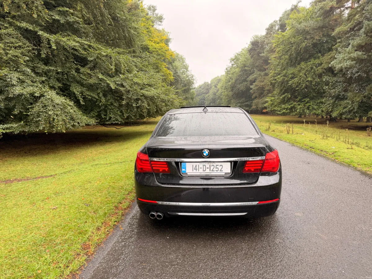 BMW 7-Series 2014 Diesel Automatic - Image 6