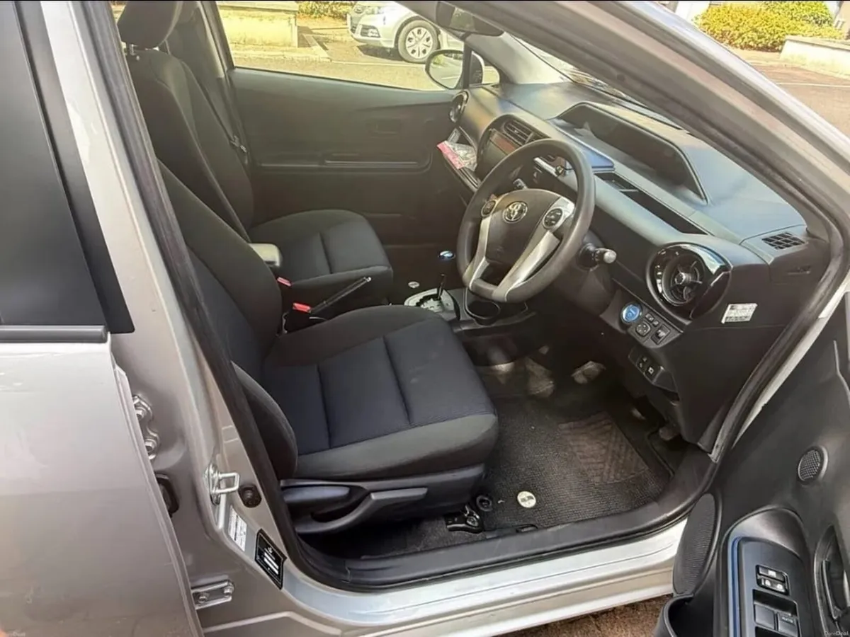 Toyota Aqua  2016 1.5 Petrol Hybrid Auto 77KM - Image 6