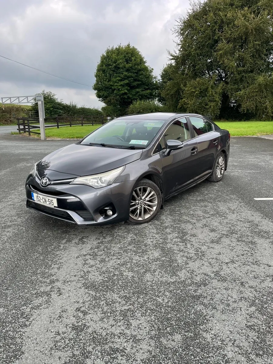 2015 Toyota Avensis - Image 1