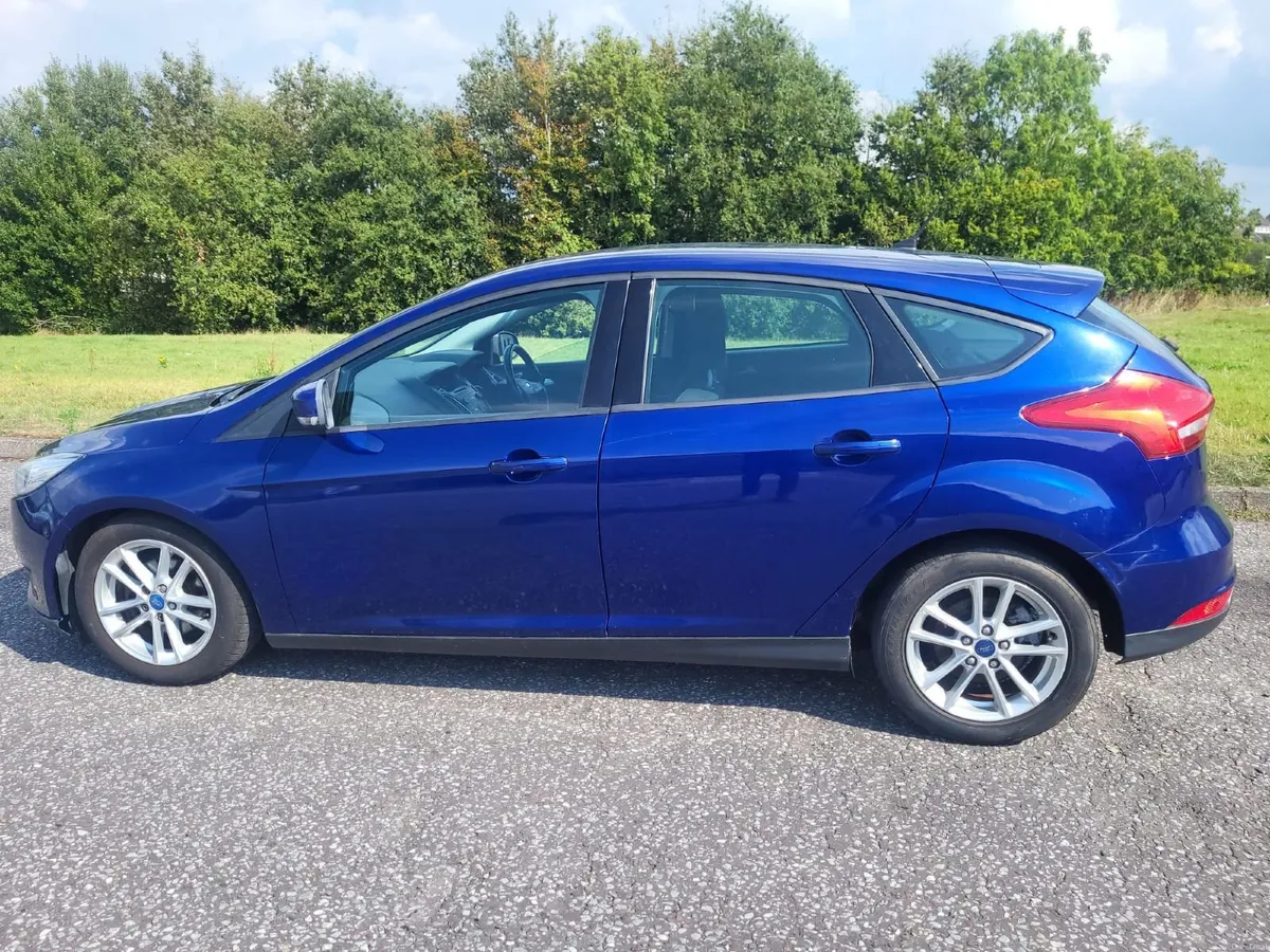 Ford Focus 2016 AUTOMATIC - Image 2