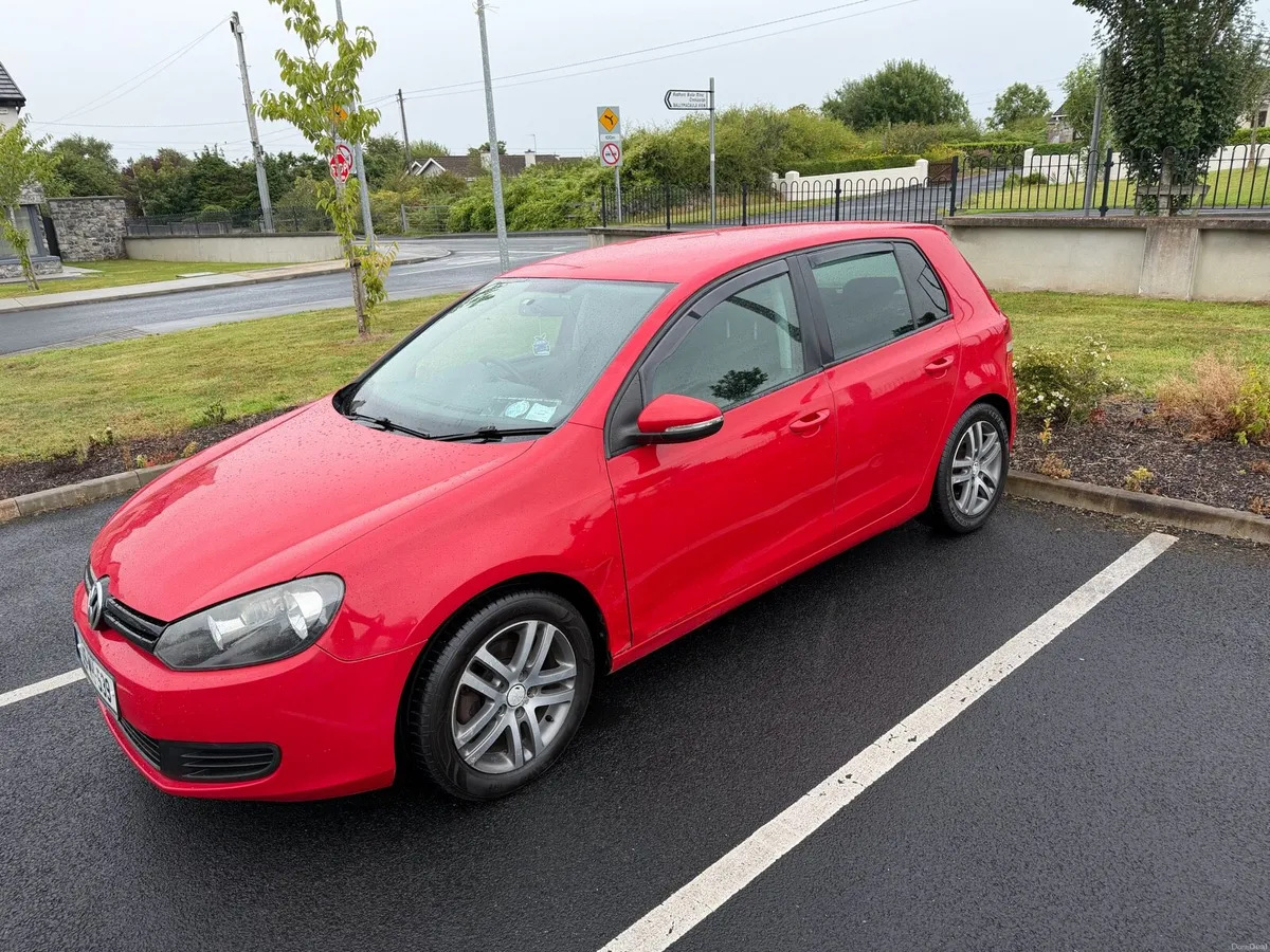2009 Volkswagen Golf - Image 3