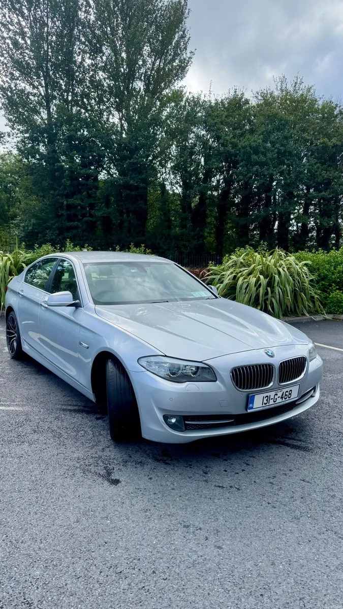 BMW F10 5-Series 2013 - Image 3