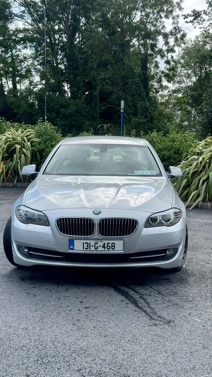 BMW F10 5-Series 2013 - Image 2