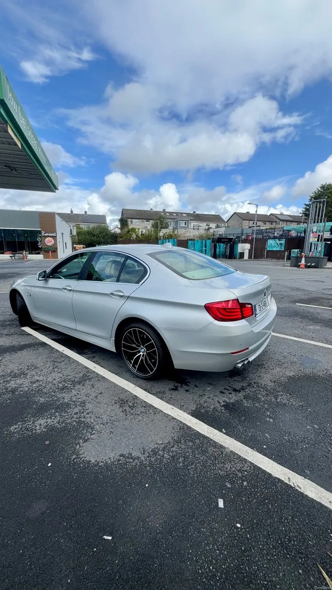 BMW F10 5-Series 2013 - Image 5