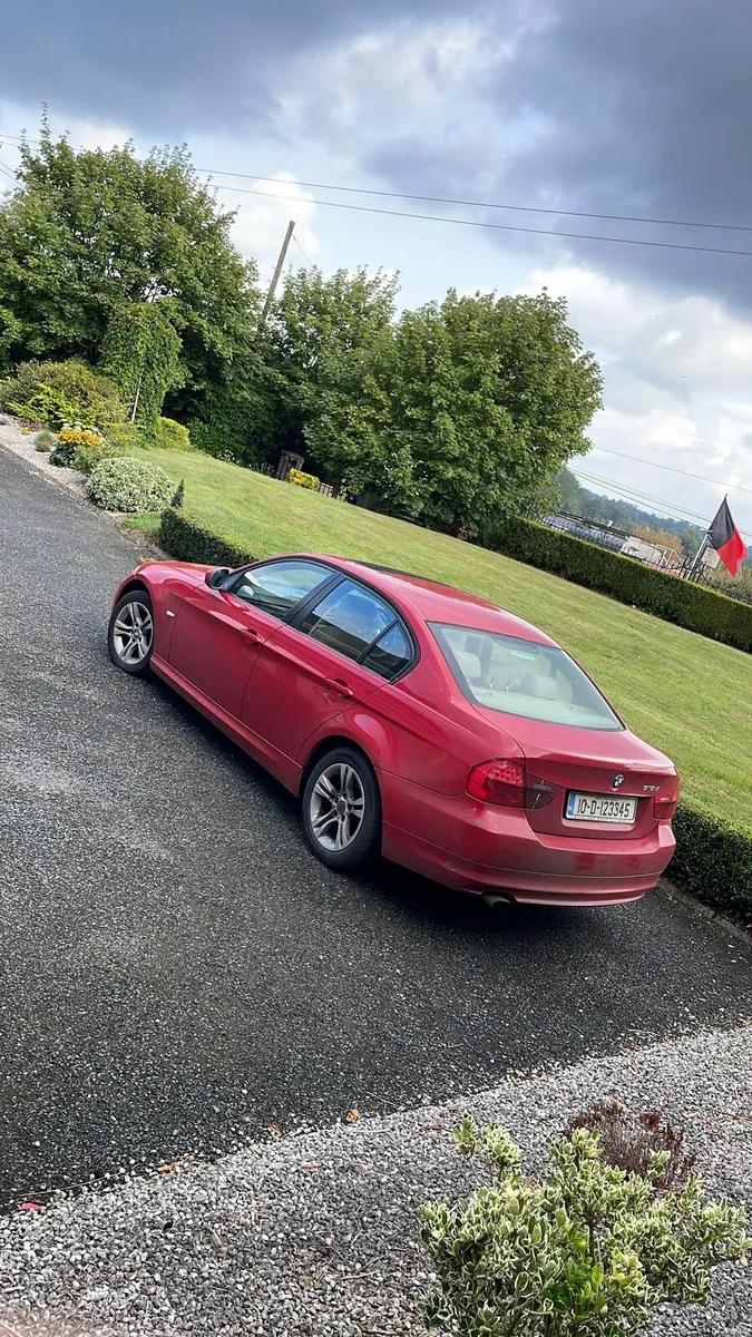 Car - Image 2